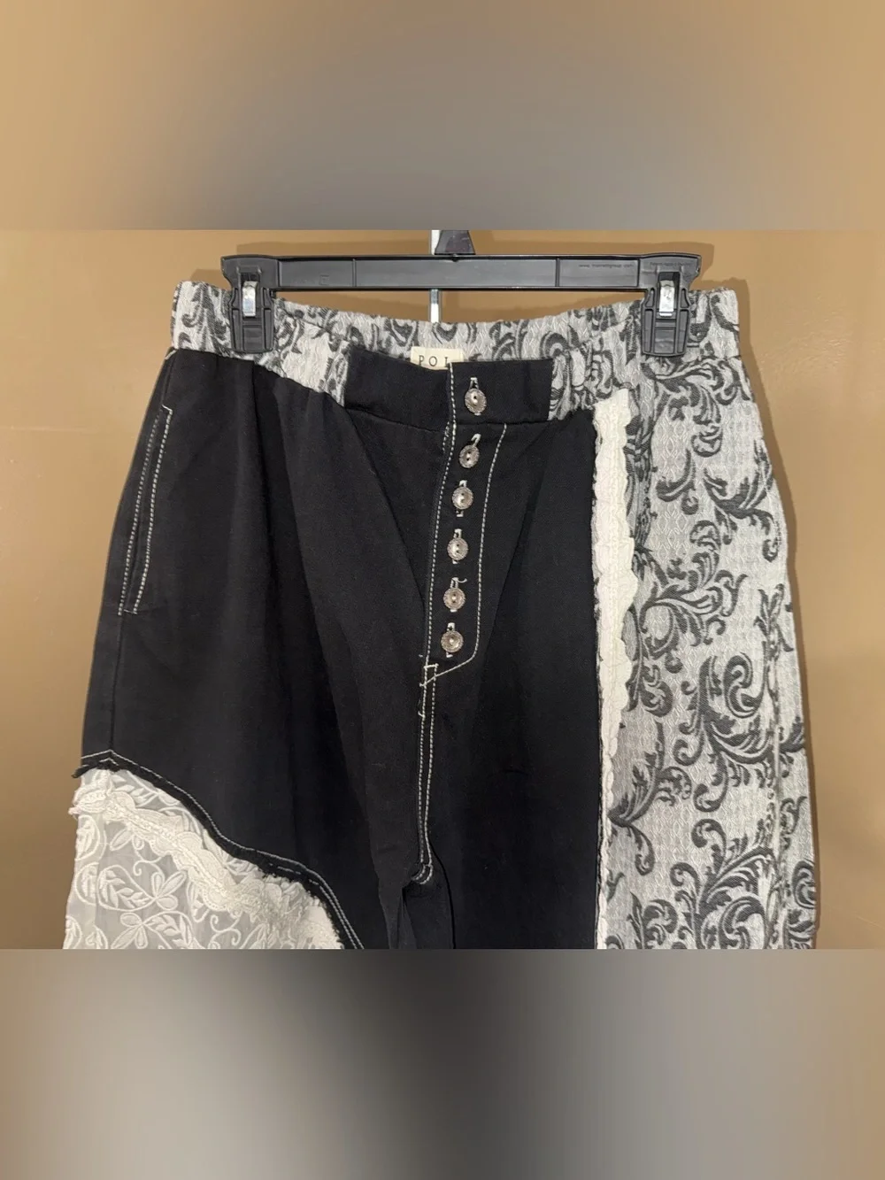 NWOT POL PATCHWORK BOHEMIAN PANTS. Size Large. - Picture 3 of 12